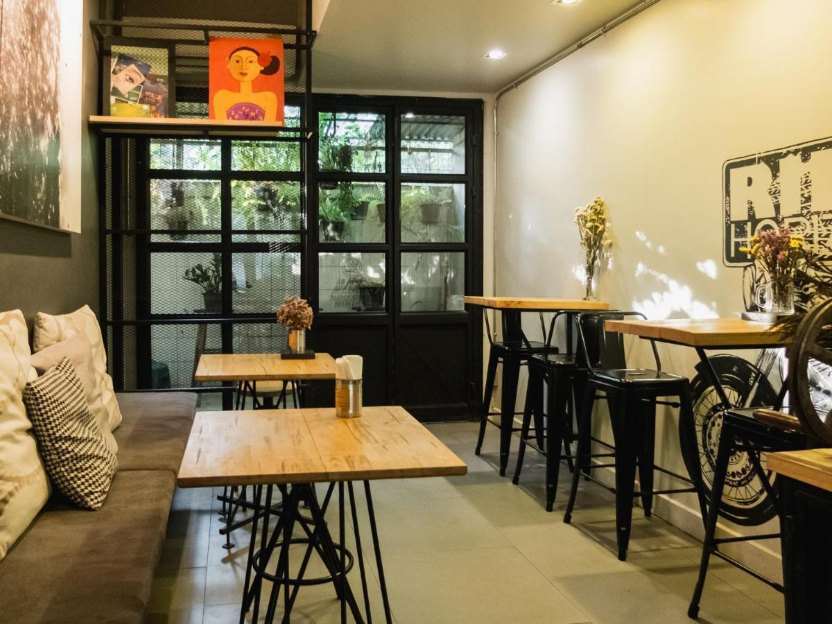 Pyur Otel Chiang Mai Esterno foto