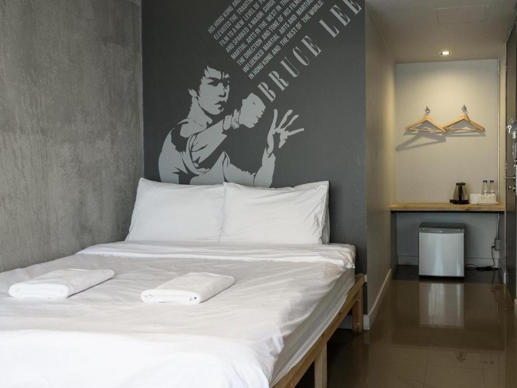 Pyur Otel Chiang Mai Esterno foto