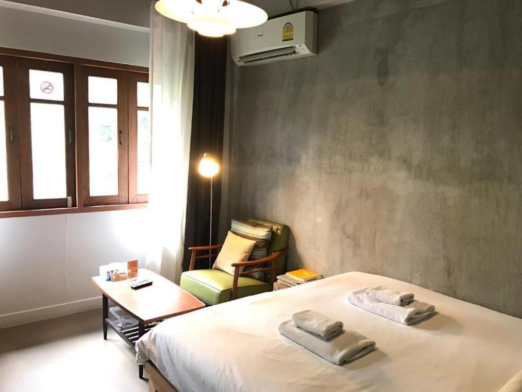 Pyur Otel Chiang Mai Esterno foto